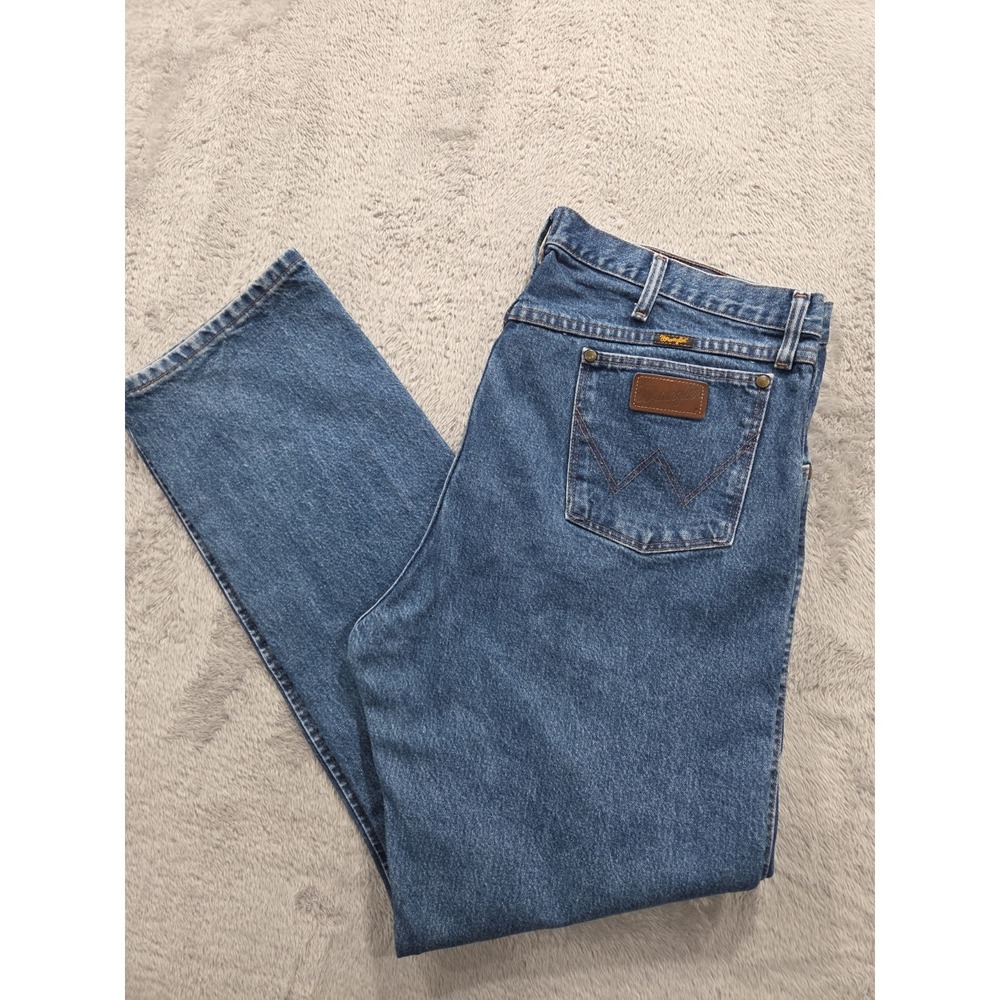 Wrangler 47MWZ Regular Fit Blue Jeans Mens 40x34 Medium Wash Denim 47MWZDS